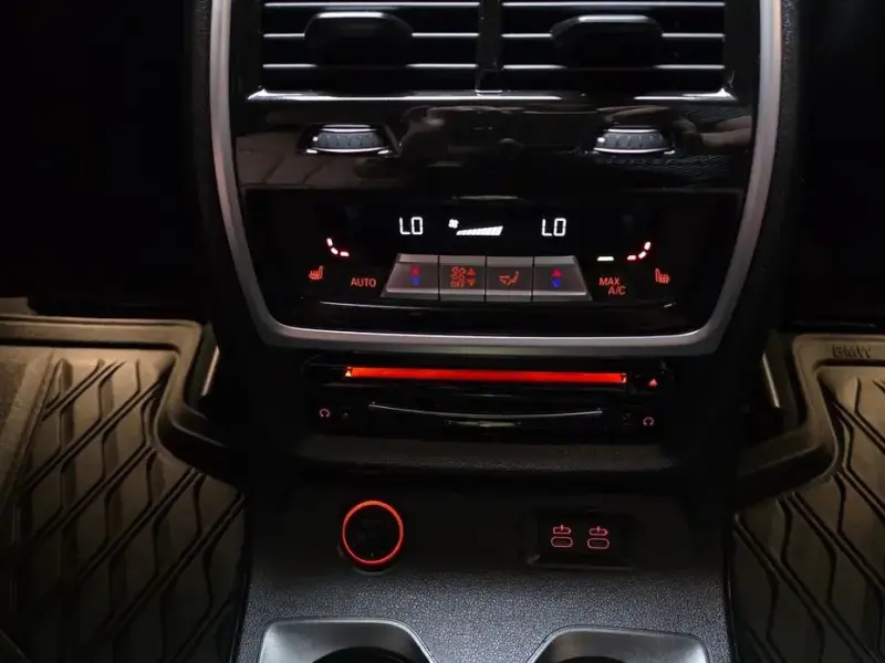 2022 BMW X7 с пробегом 76 104 км