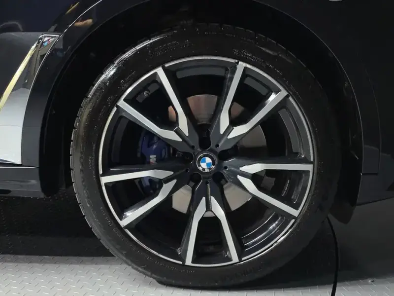 2022 BMW X7 с пробегом 76 104 км