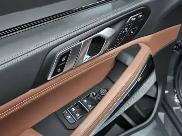 2022 BMW X6 с пробегом 103 560 км