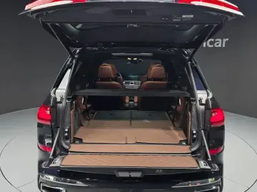 2022 BMW X7 с пробегом 76 104 км