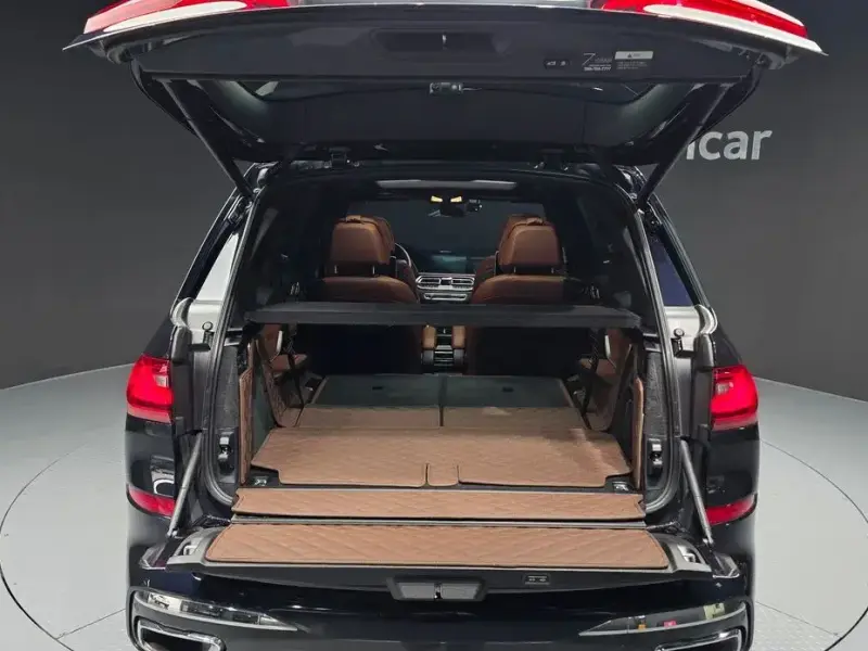 2022 BMW X7 с пробегом 76 104 км