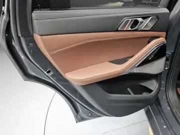 2022 BMW X6 с пробегом 103 560 км