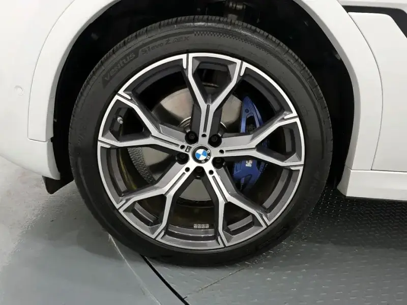2021 BMW X6 с пробегом 48 657 км