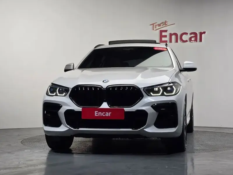 2022 BMW X6 с пробегом 87 937 км