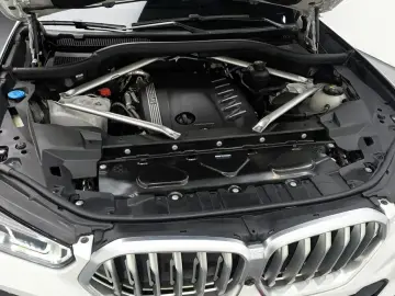 2021 BMW X6 с пробегом 48 657 км