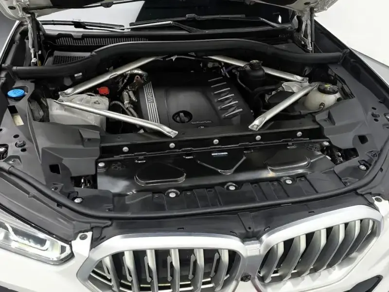 2021 BMW X6 с пробегом 48 657 км