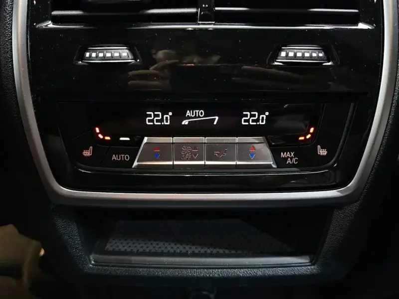 2023 BMW X6 с пробегом 63 524 км