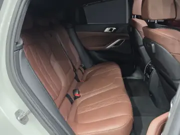 2023 BMW X6 с пробегом 45 328 км