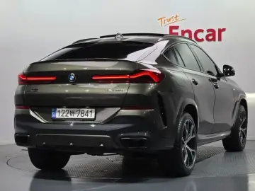 2022 BMW X6 с пробегом 57 940 км