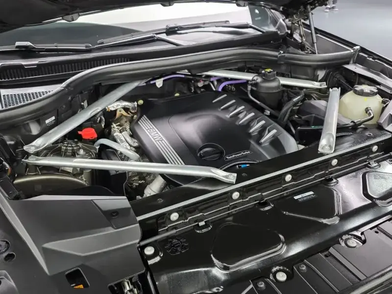 2022 BMW X6 с пробегом 57 940 км