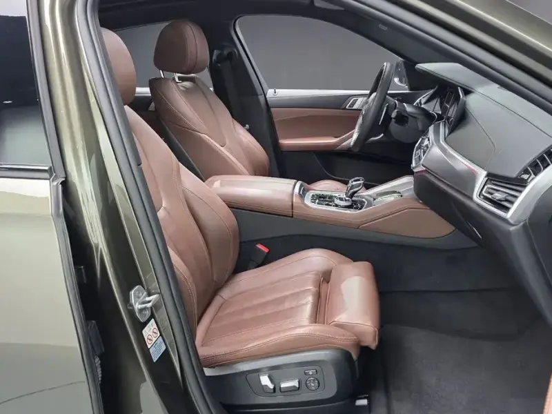 2022 BMW X6 с пробегом 57 940 км