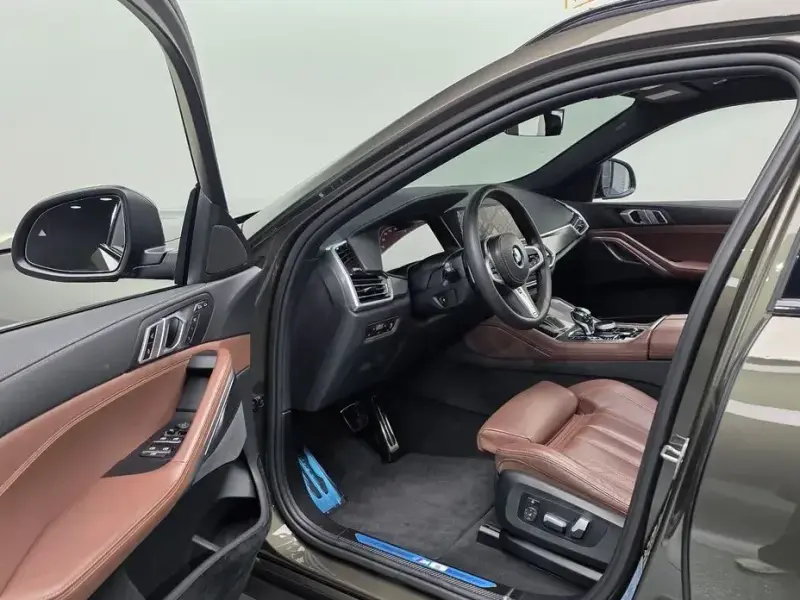 2022 BMW X6 с пробегом 57 940 км