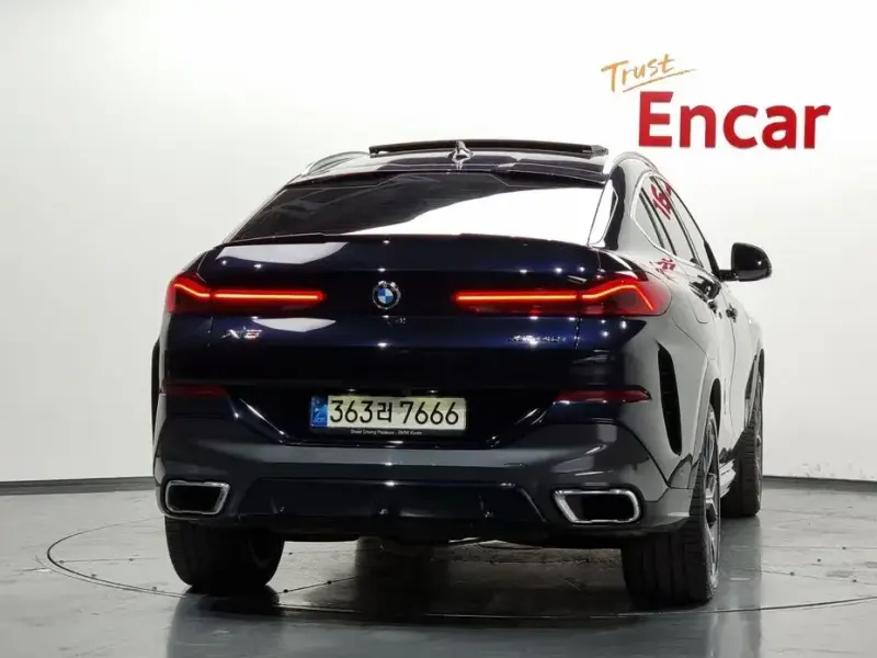 2021 BMW X6 с пробегом 76 059 км