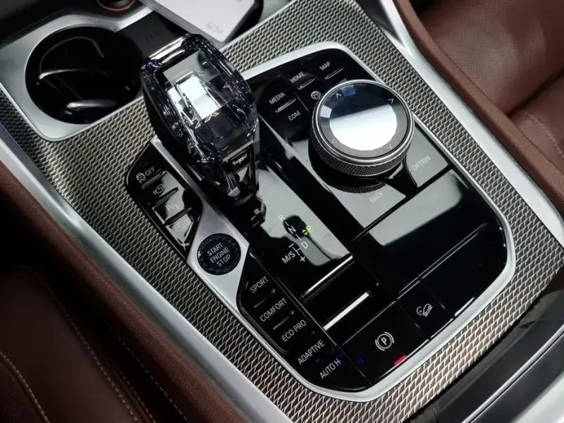 2021 BMW X6 с пробегом 76 059 км