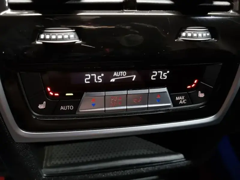 2021 BMW X6 с пробегом 76 059 км