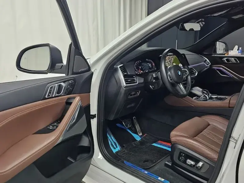2023 BMW X6 с пробегом 24 748 км