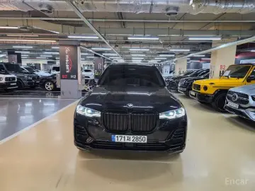 2022 BMW X7 с пробегом 77 000 км