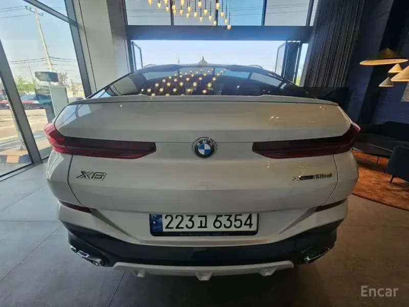 2023 BMW X6 с пробегом 93 000 км