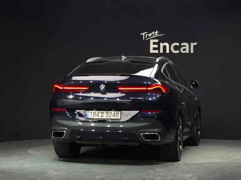 2022 BMW X6 с пробегом 71 074 км