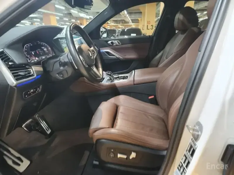 2022 BMW X6 с пробегом 54 000 км