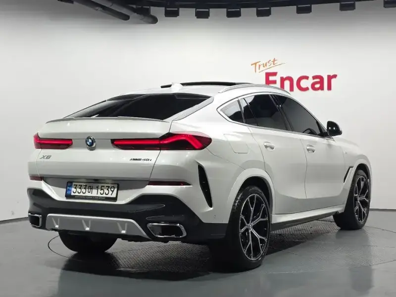 2023 BMW X6 с пробегом 12 307 км