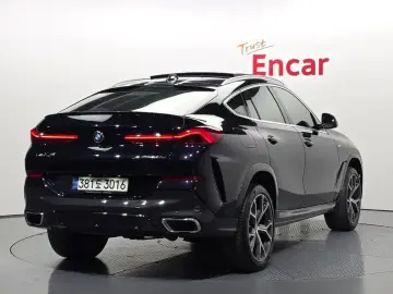 2021 BMW X6 с пробегом 92 862 км