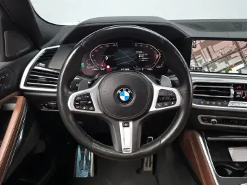 2021 BMW X6 с пробегом 92 862 км