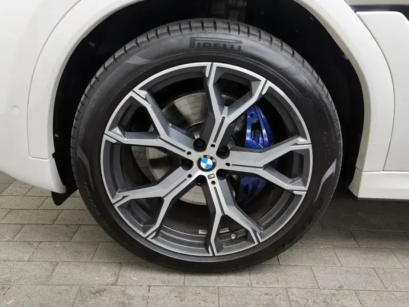 2023 BMW X6 с пробегом 49 362 км