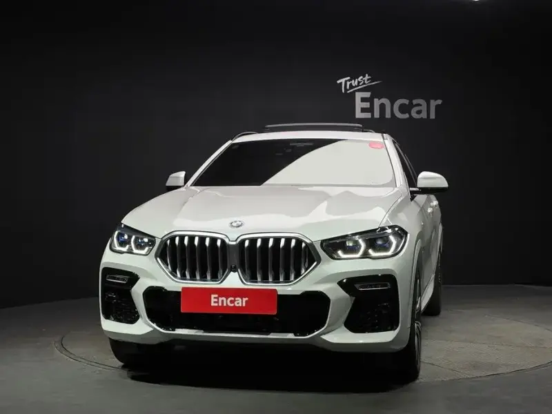2021 BMW X6 с пробегом 47 174 км