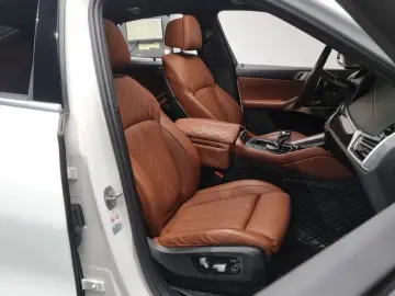2022 BMW X6 с пробегом 61 767 км