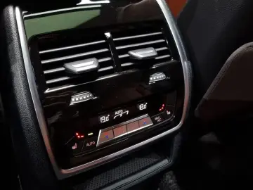 2022 BMW X6 с пробегом 61 767 км