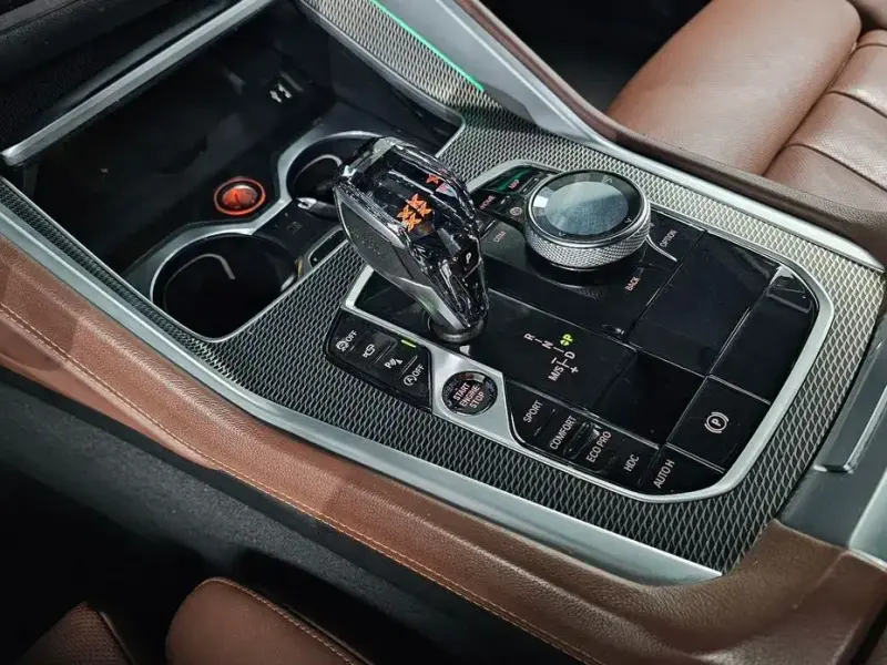 2021 BMW X6 с пробегом 75 076 км
