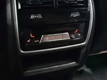 2021 BMW X6 с пробегом 75 076 км