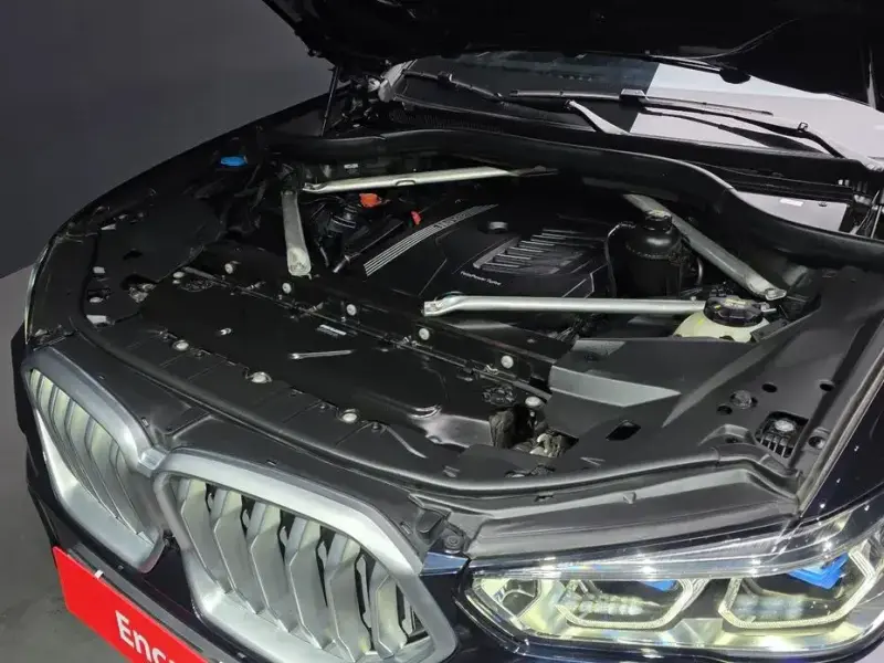 2022 BMW X6 с пробегом 83 241 км