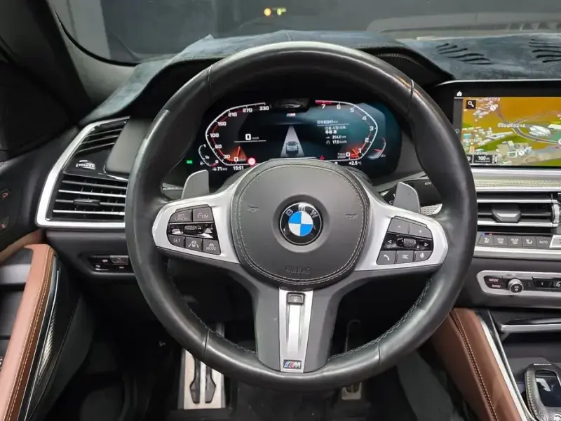 2022 BMW X6 с пробегом 83 241 км