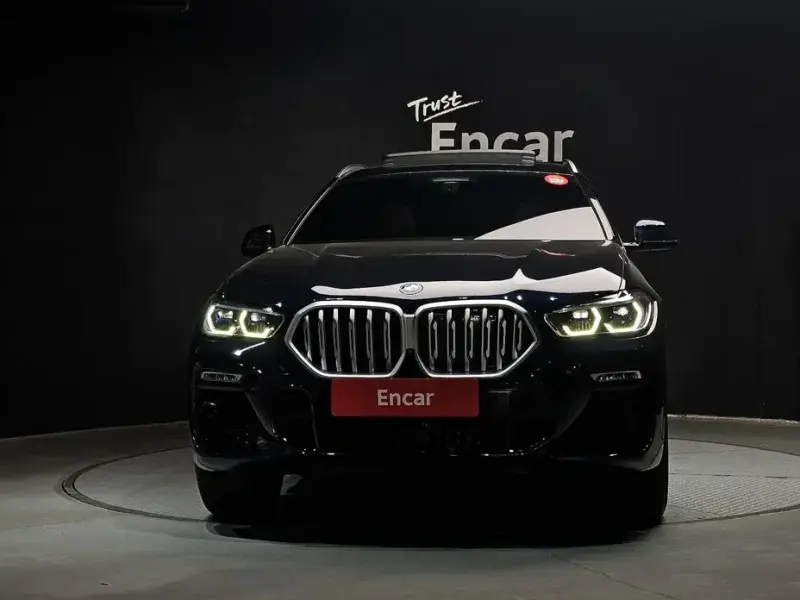 2021 BMW X6 с пробегом 51 521 км