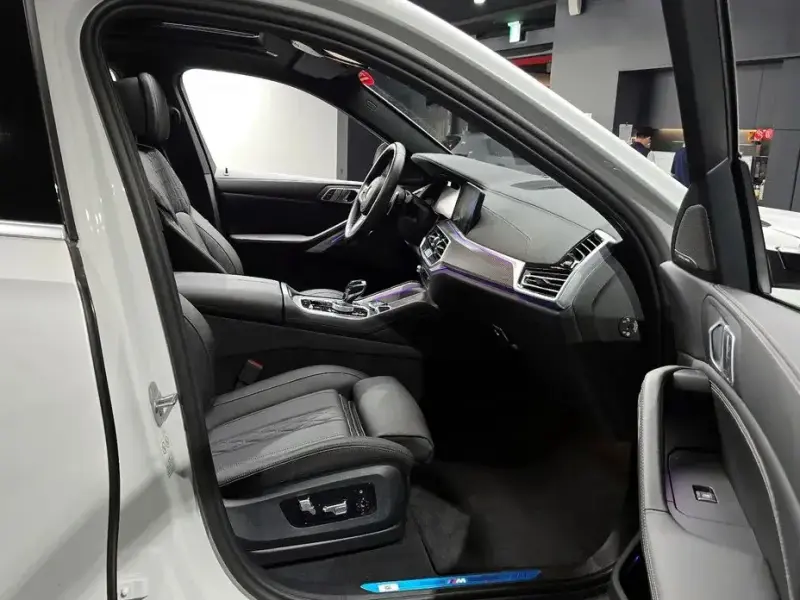 2023 BMW X6 с пробегом 5 851 км