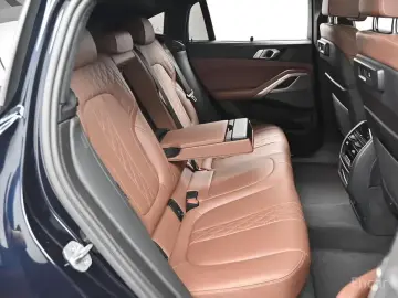 2023 BMW X6 с пробегом 27 017 км