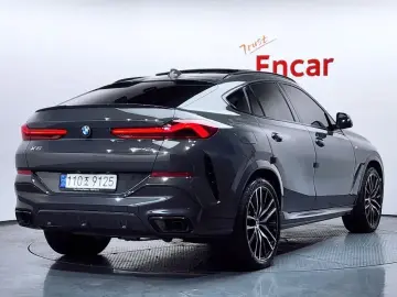 2022 BMW X6 с пробегом 21 753 км