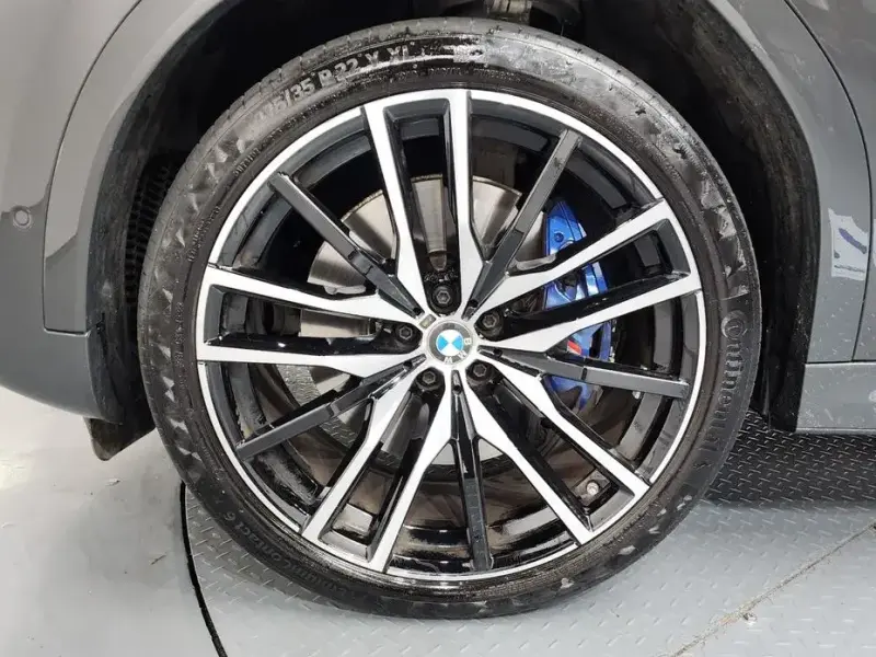 2022 BMW X6 с пробегом 21 753 км