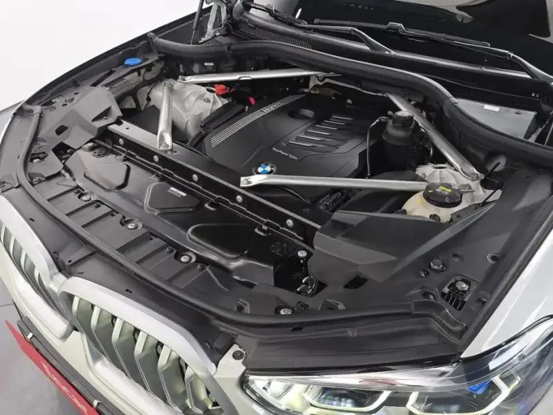 2022 BMW X6 с пробегом 51 993 км