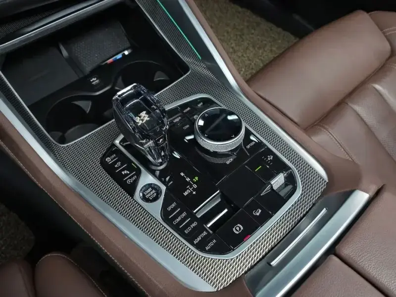 2022 BMW X6 с пробегом 51 993 км