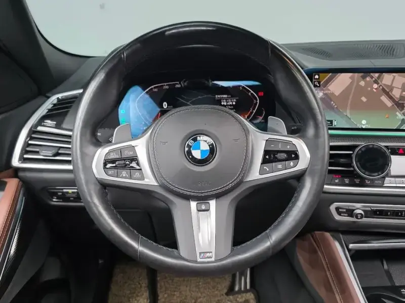 2022 BMW X6 с пробегом 51 993 км