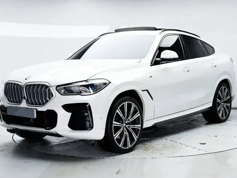 2022 BMW X6 с пробегом 75 055 км