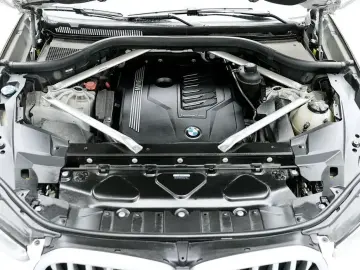 2022 BMW X6 с пробегом 75 055 км