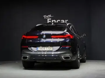 2023 BMW X6 с пробегом 52 501 км