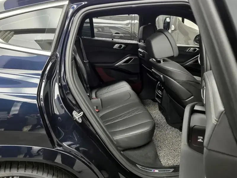 2023 BMW X6 с пробегом 52 501 км