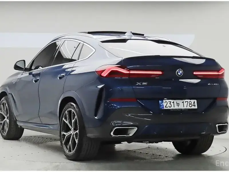 2023 BMW X6 с пробегом 13 671 км
