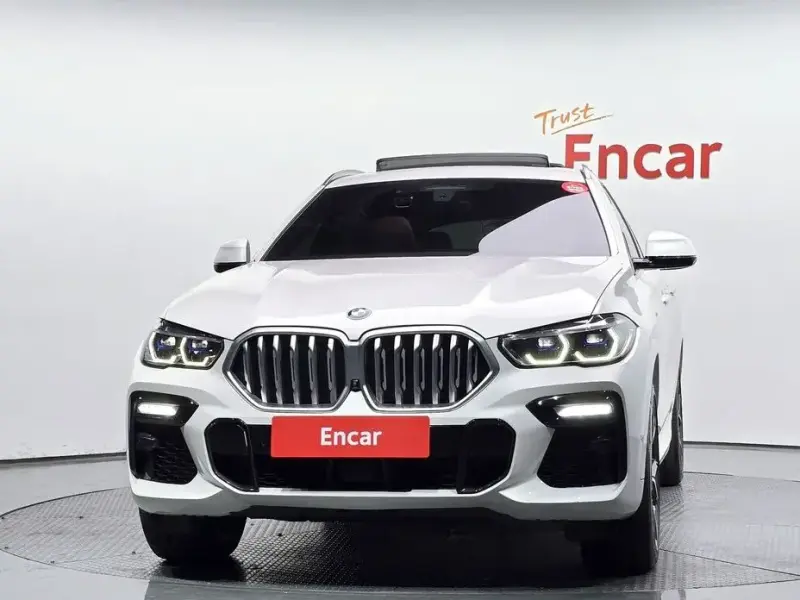 2021 BMW X6 с пробегом 130 218 км