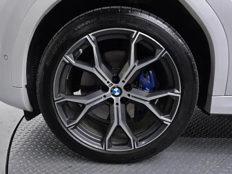 2021 BMW X6 с пробегом 130 218 км